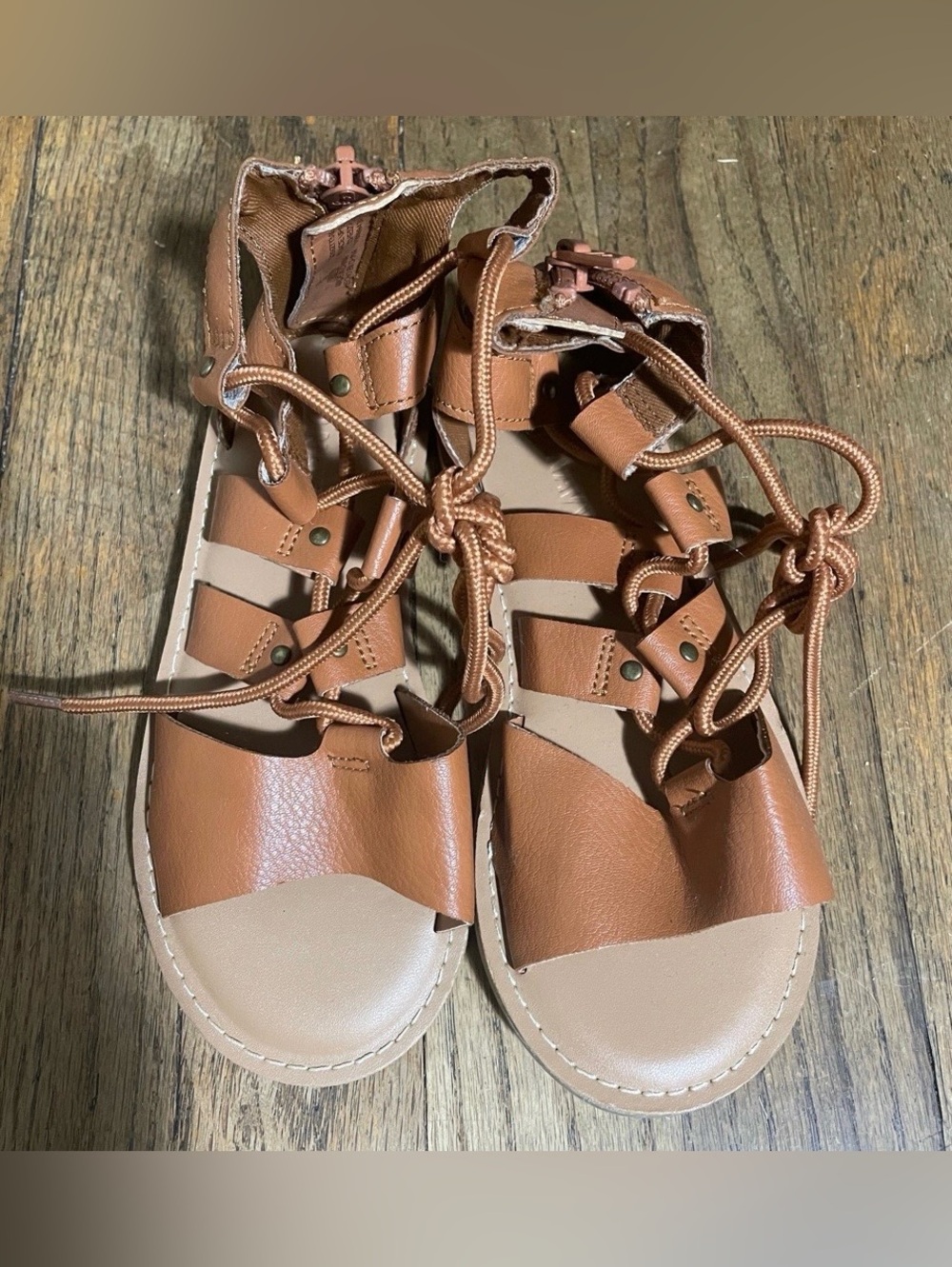 Old Navy Brown Lace-Up Girls Gladiator Sandals Kids 12 Casual Beach Summer